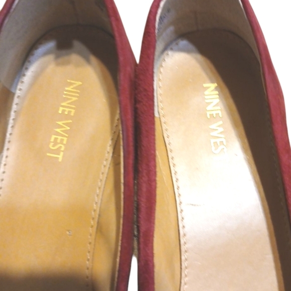 Nine West Burgundy Suede Ballet Flats Size 8 - Picture 4 of 11